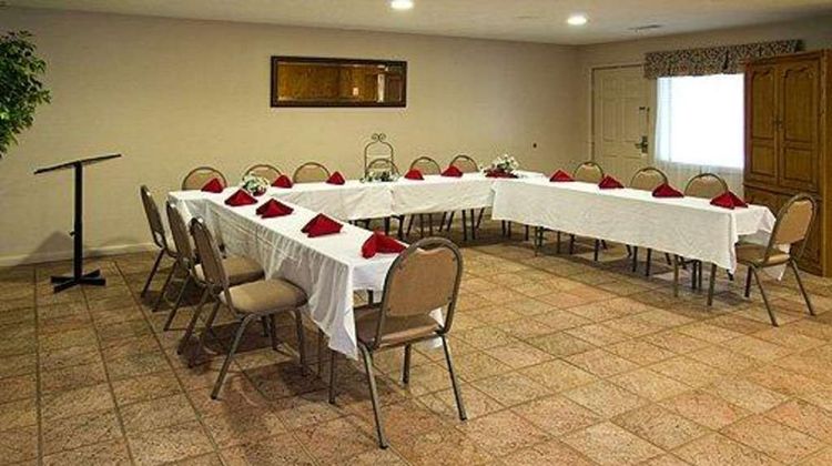Econo Lodge Inn & Suites At Fort Benning Meeting