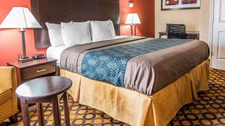 <b>Econo Lodge Richmond Hill Room</b>. Images powered by <a href="https://iceportal.shijigroup.com/" title="IcePortal" target="_blank">IcePortal</a>.