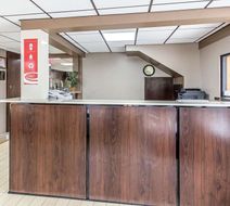Econo Lodge Midtown Lobby