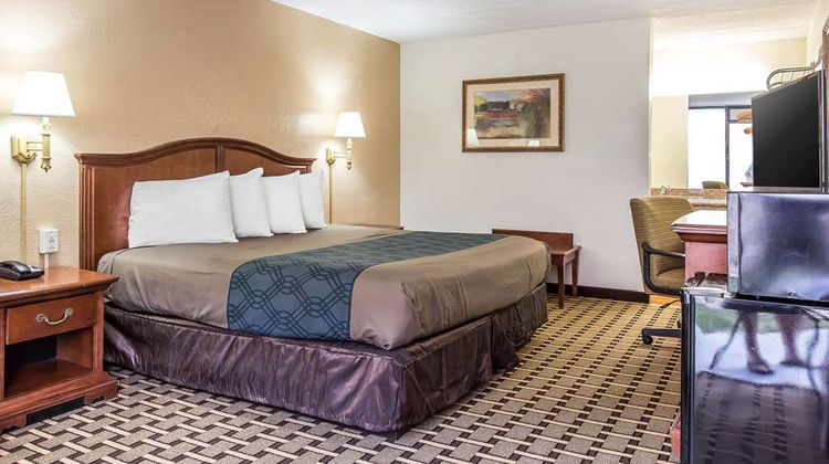 Econo Lodge Midtown Room