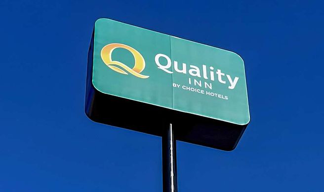 Quality Inn Exterior