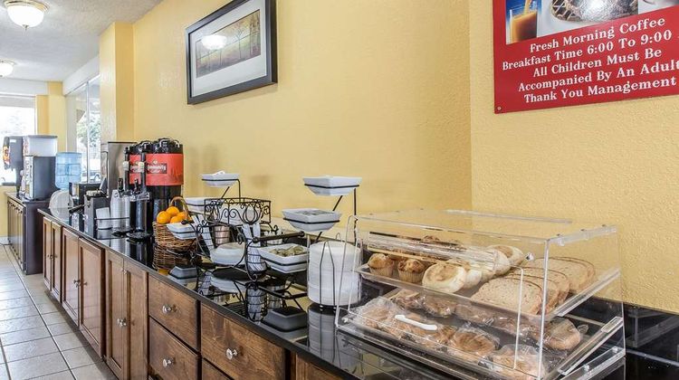 Econo Lodge Byron Restaurant