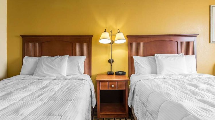 Econo Lodge Byron Room