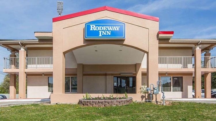 Rodeway Inn & Suites Marietta Exterior