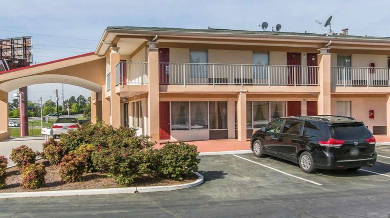 <b>Rodeway Inn & Suites Marietta Exterior</b>. Images powered by <a href="https://iceportal.shijigroup.com/" title="IcePortal" target="_blank">IcePortal</a>.