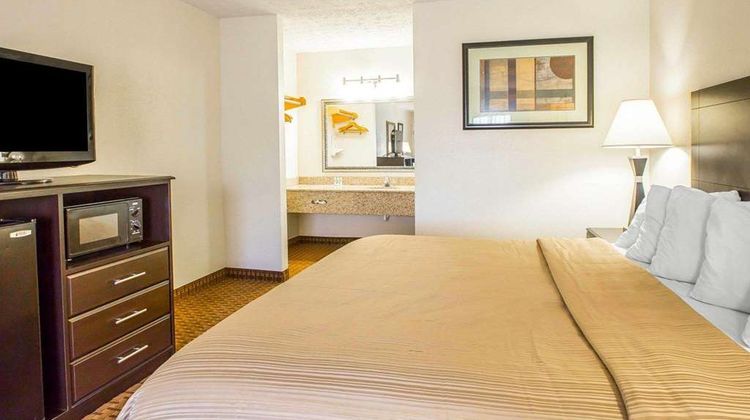 Quality Inn Dahlonega Room