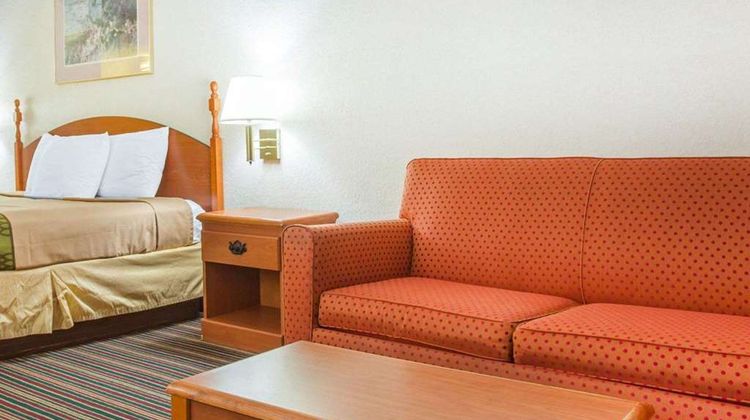 Rodeway Inn Stone Mountain Room