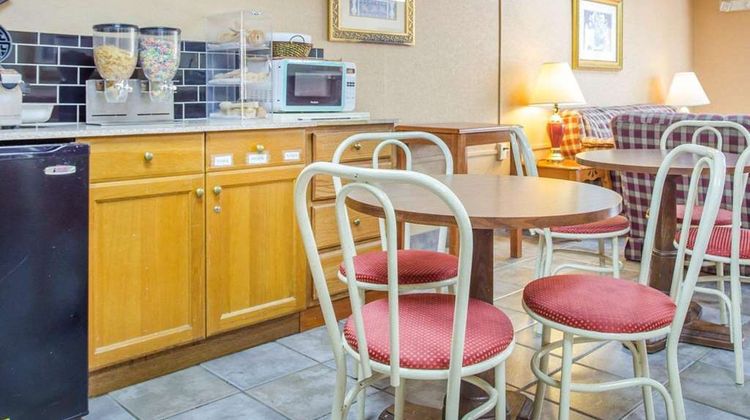 Rodeway Inn Stone Mountain Restaurant