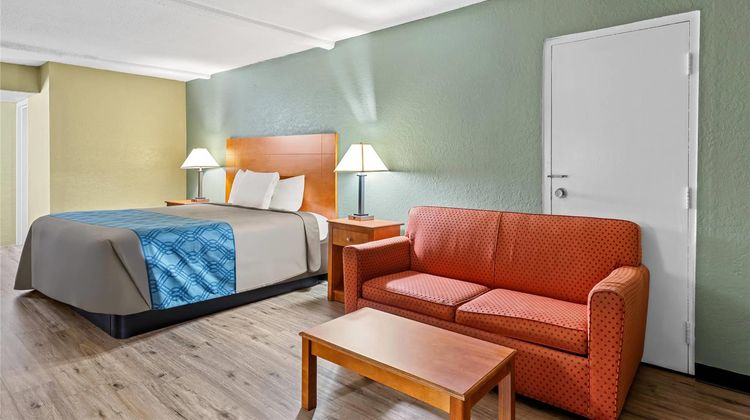 Rodeway Inn Stone Mountain Room