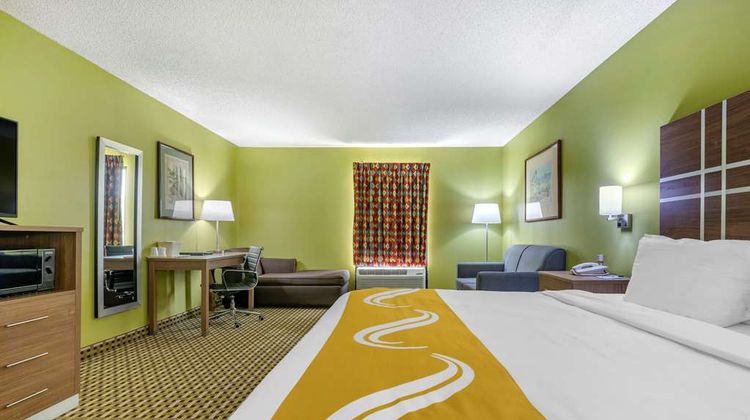 Quality Inn Brunswick Suite