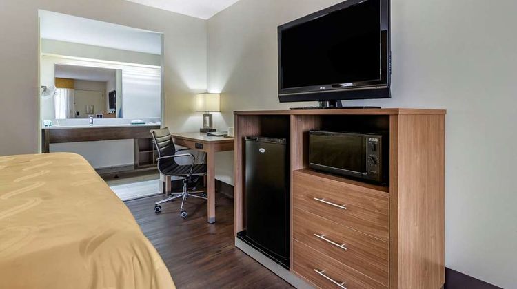 Quality Inn Brunswick Room