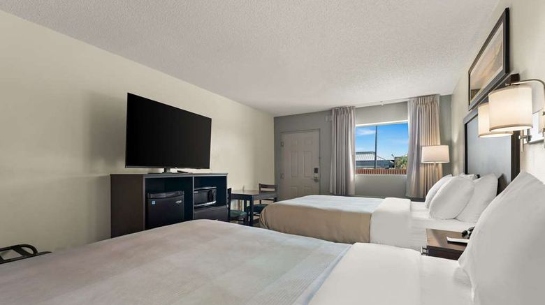 <b>Quality Inn Room</b>. Images powered by <a href="https://iceportal.shijigroup.com/" title="IcePortal" target="_blank">IcePortal</a>.