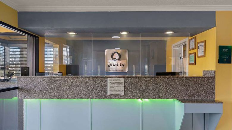 <b>Quality Inn Lobby</b>. Images powered by <a href="https://iceportal.shijigroup.com/" title="IcePortal" target="_blank">IcePortal</a>.