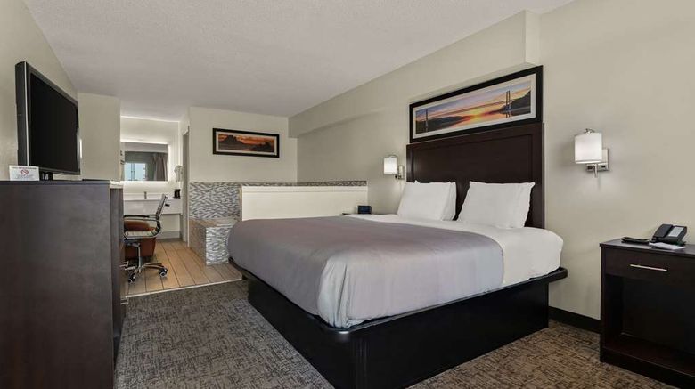 <b>Quality Inn Suite</b>. Images powered by <a href="https://iceportal.shijigroup.com/" title="IcePortal" target="_blank">IcePortal</a>.