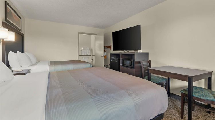 Quality Inn Room