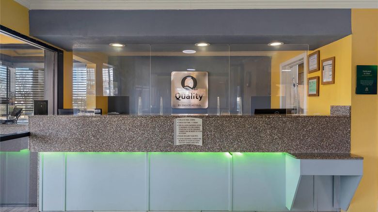 <b>Quality Inn Lobby</b>. Images powered by <a href="https://iceportal.shijigroup.com/" title="IcePortal" target="_blank">IcePortal</a>.