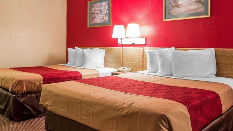 <b>Econo Lodge Atlanta College Park Room</b>. Images powered by <a href="https://iceportal.shijigroup.com/" title="IcePortal" target="_blank">IcePortal</a>.