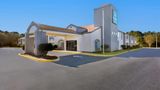 <b>Quality Inn Lavonia Exterior</b>. Images powered by <a href="https://iceportal.shijigroup.com/" title="IcePortal" target="_blank">IcePortal</a>.