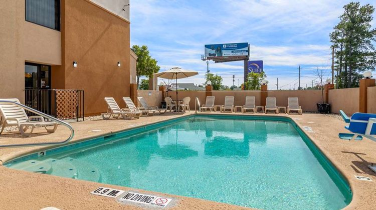 Sleep Inn I-95 North Savannah Pool