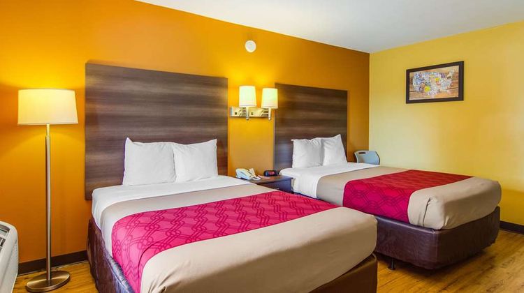 Econo Lodge Kingsland Room
