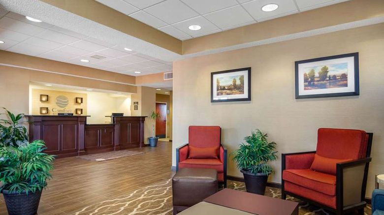 <b>Comfort Inn and Suites LaGrange East Lobby</b>. Images powered by <a href="https://iceportal.shijigroup.com/" title="IcePortal" target="_blank">IcePortal</a>.