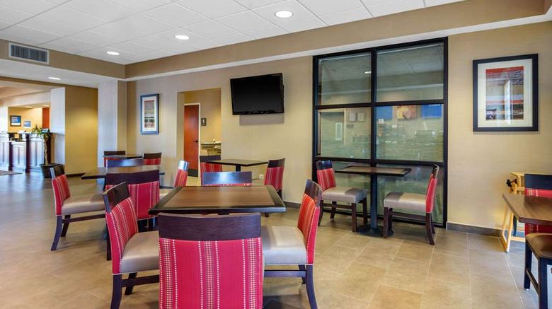 <b>Comfort Inn and Suites LaGrange East Restaurant</b>. Images powered by <a href="https://iceportal.shijigroup.com/" title="IcePortal" target="_blank">IcePortal</a>.