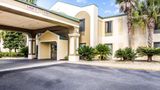 <b>Quality Inn Darien Exterior</b>. Images powered by <a href="https://iceportal.shijigroup.com/" title="IcePortal" target="_blank">IcePortal</a>.