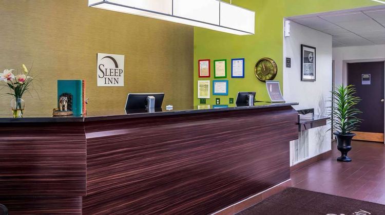 Sleep Inn Near the Avenue Lobby