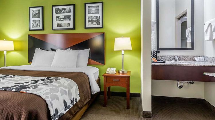 Sleep Inn Near the Avenue Room
