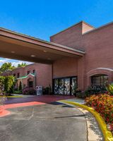 Sleep Inn Near the Avenue