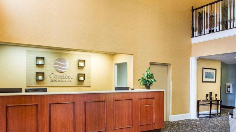 <b>Comfort Inn and Suites at Stone Mountain Lobby</b>. Images powered by <a href="https://iceportal.shijigroup.com/" title="IcePortal" target="_blank">IcePortal</a>.
