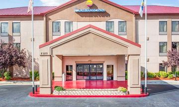 Comfort Inn and Suites at Stone Mountain