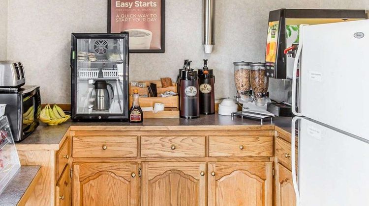 Econo Lodge McDonough South Restaurant