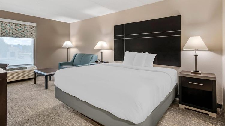 Quality Inn Union City Suite