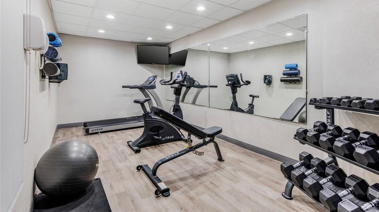 <b>Quality Inn Union City Health</b>. Images powered by <a href="https://iceportal.shijigroup.com/" title="IcePortal" target="_blank">IcePortal</a>.