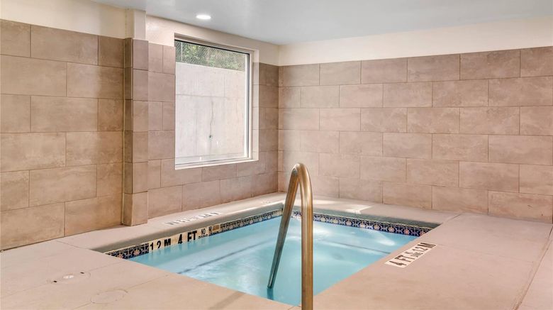 <b>Quality Inn Union City Pool</b>. Images powered by <a href="https://iceportal.shijigroup.com/" title="IcePortal" target="_blank">IcePortal</a>.