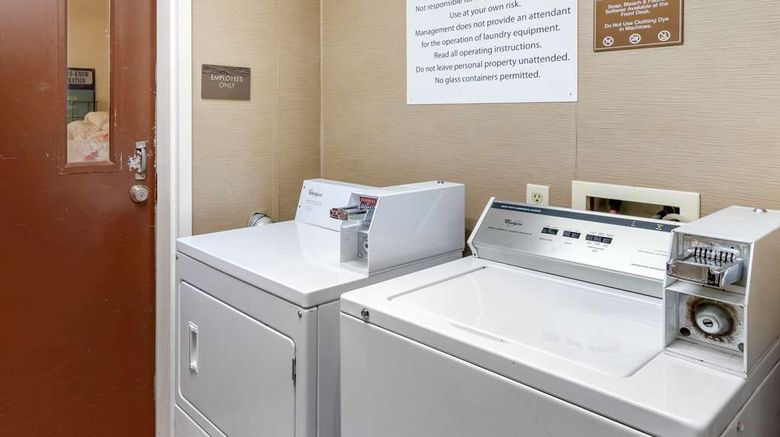 <b>Comfort Inn Other</b>. Images powered by <a href="https://iceportal.shijigroup.com/" title="IcePortal" target="_blank">IcePortal</a>.
