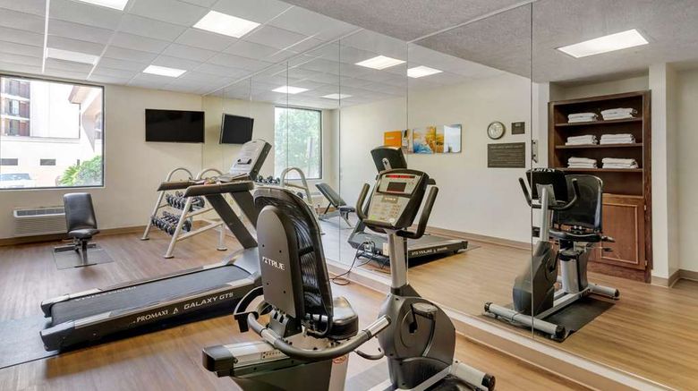 <b>Comfort Inn Health</b>. Images powered by <a href="https://iceportal.shijigroup.com/" title="IcePortal" target="_blank">IcePortal</a>.