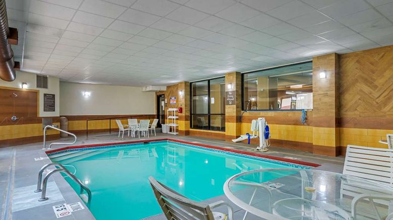 <b>Comfort Inn Pool</b>. Images powered by <a href="https://iceportal.shijigroup.com/" title="IcePortal" target="_blank">IcePortal</a>.