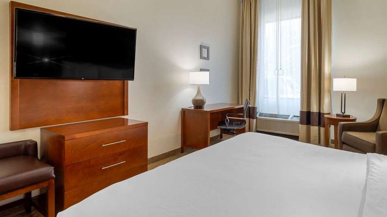 <b>Comfort Inn Room</b>. Images powered by <a href="https://iceportal.shijigroup.com/" title="IcePortal" target="_blank">IcePortal</a>.