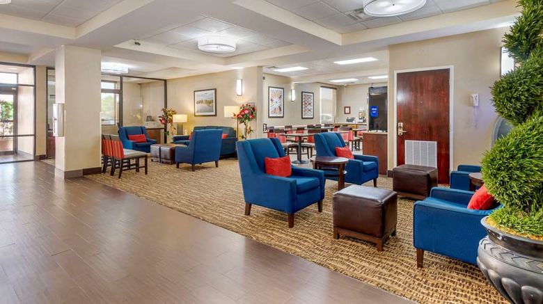 <b>Comfort Inn Lobby</b>. Images powered by <a href="https://iceportal.shijigroup.com/" title="IcePortal" target="_blank">IcePortal</a>.