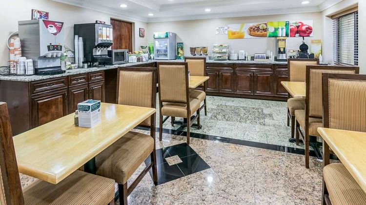 Quality Inn & Suites Atlanta Airport Restaurant