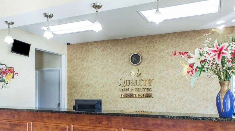 <b>Quality Inn & Suites Lobby</b>. Images powered by <a href="https://iceportal.shijigroup.com/" title="IcePortal" target="_blank">IcePortal</a>.