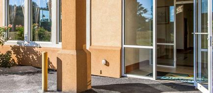 Quality Inn & Suites Exterior