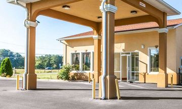 Quality Inn & Suites