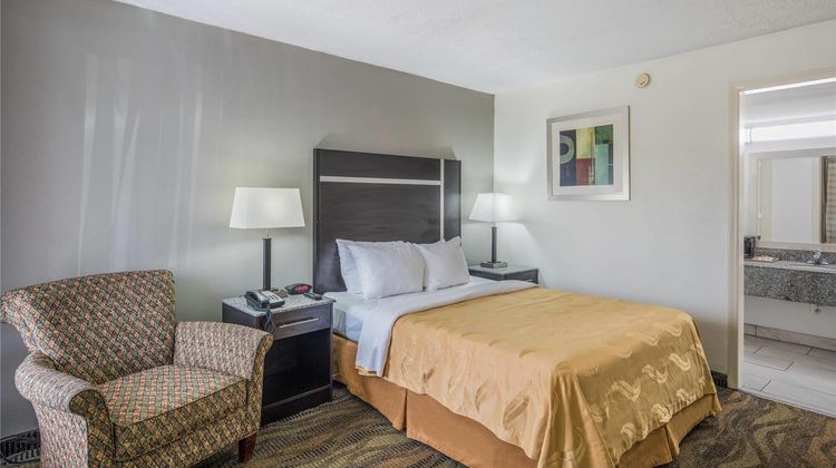 Quality Inn & Suites Room