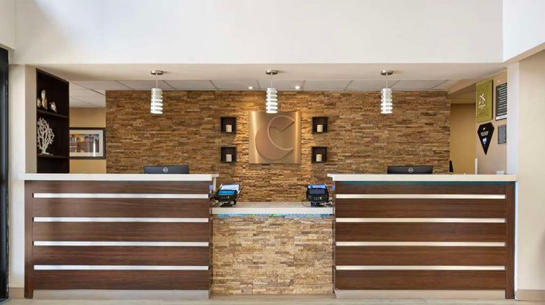 <b>Comfort Suites Gwinnett Medical Centre Lobby</b>. Images powered by <a href="https://iceportal.shijigroup.com/" title="IcePortal" target="_blank">IcePortal</a>.
