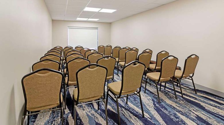 <b>Comfort Suites Gwinnett Medical Centre Meeting</b>. Images powered by <a href="https://iceportal.shijigroup.com/" title="IcePortal" target="_blank">IcePortal</a>.
