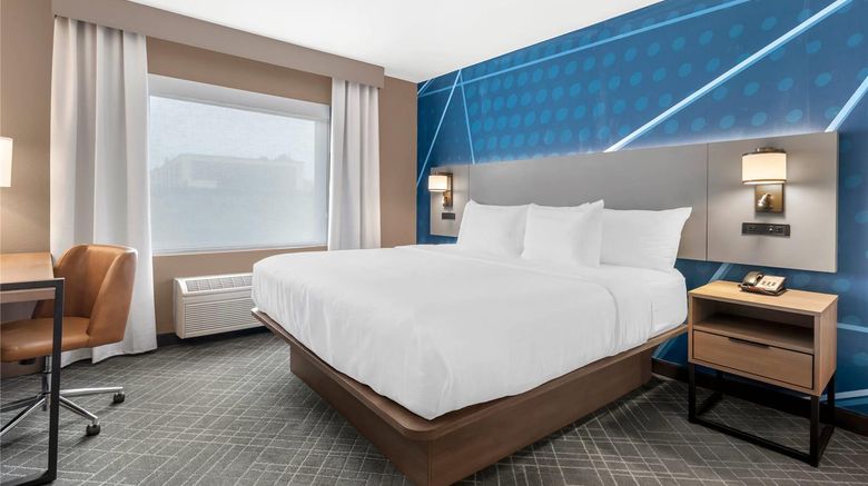<b>Comfort Inn & Suites Suite</b>. Images powered by <a href="https://iceportal.shijigroup.com/" title="IcePortal" target="_blank">IcePortal</a>.