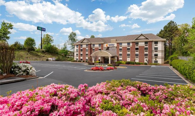 Comfort Inn & Suites Exterior